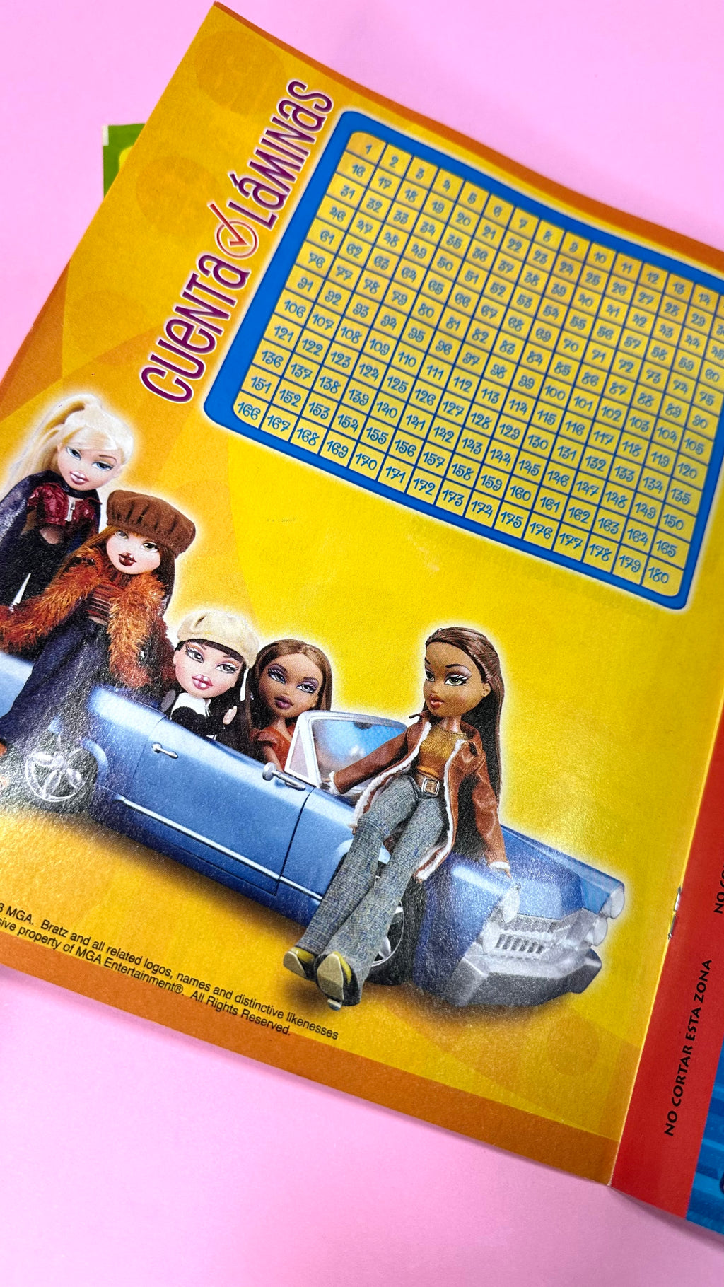 Álbum Bratz + sobres
