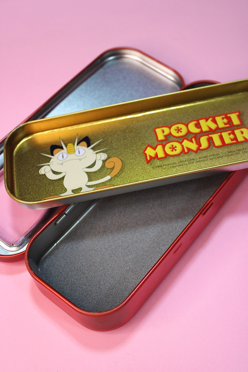 Estuche metálico Pokemon