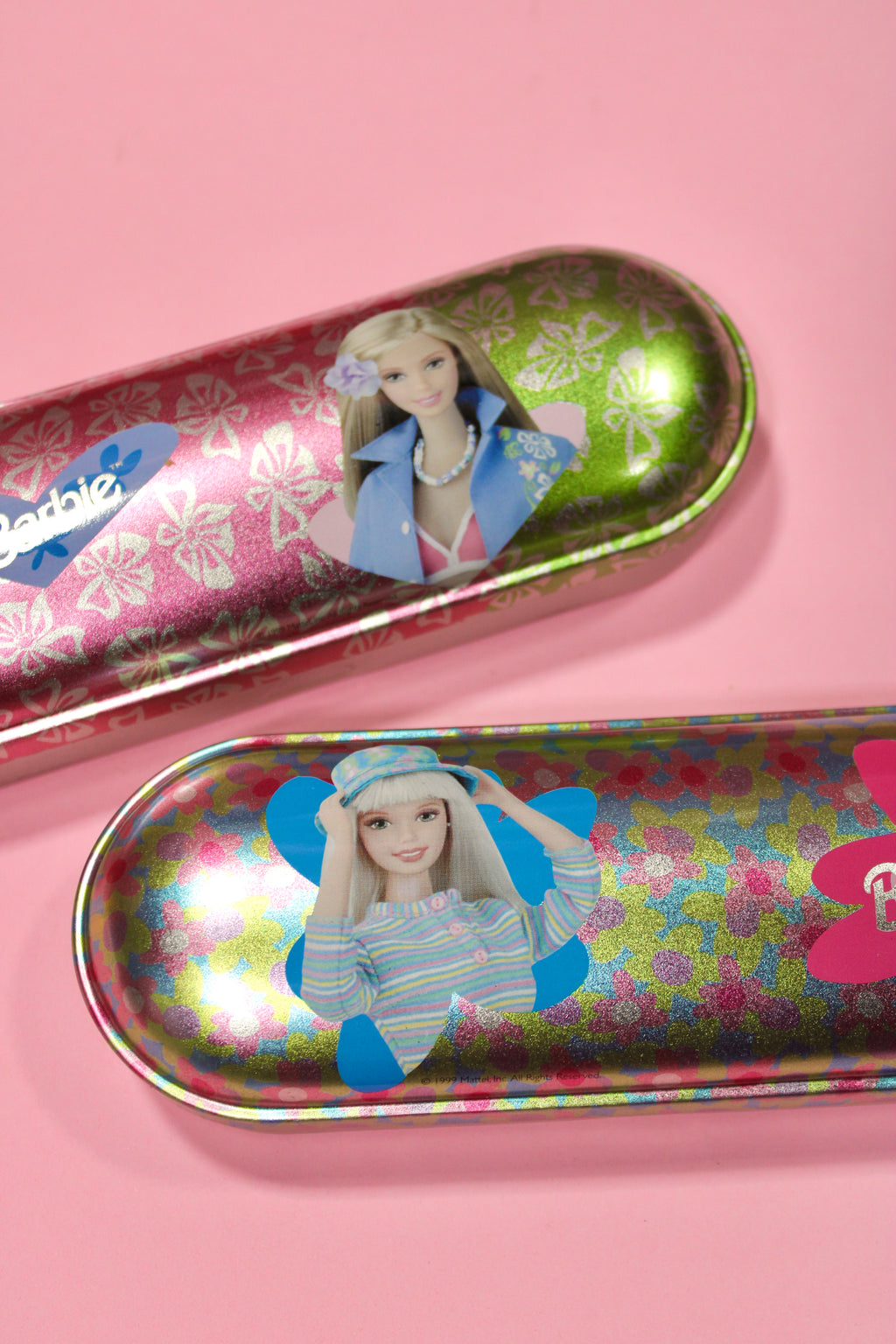 Barbie - estuche metálico Village