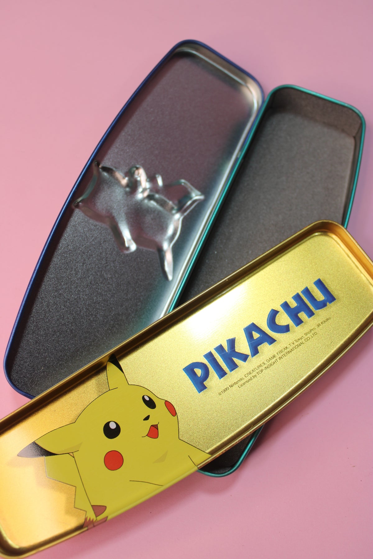 Estuche metálico Pokemon